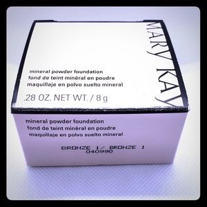 NEW Mary Kay Mineral Powder Foundation